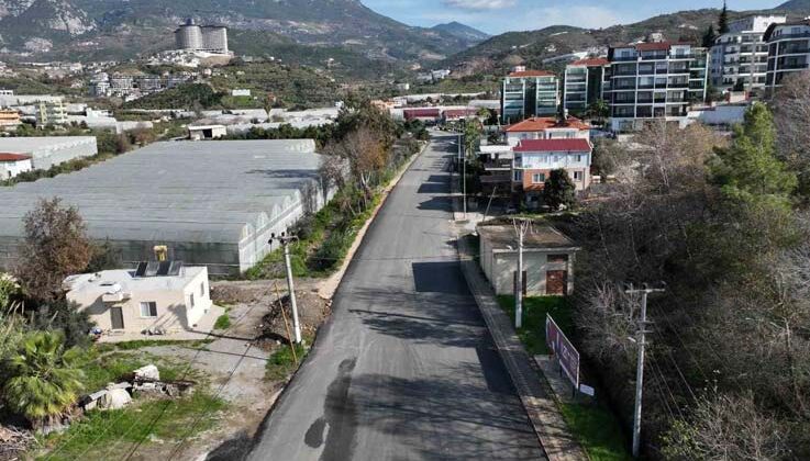 Alanya’nın doğu mahallelerinde asfalt yapımı devam ediyor