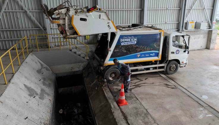 Demre Katı Atık Transfer İstasyonu devreye girdi