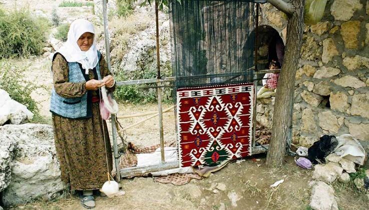 Yörüklerin hayat hikayeleri belgesel oldu
