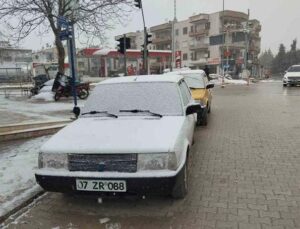 Antalya’nın Korkuteli ilçesinde kar yağışı başladı