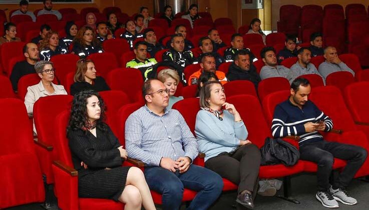 Büyükşehir personeline “Afet Farkındalık Eğitimi”
