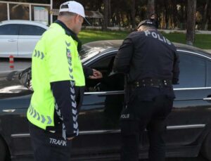 Antalya’da aranan 14 şüpheli yakalandı
