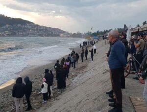 Alkol aldıktan sonra denize giren adam hayatını kaybetti