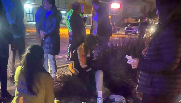 Kontrolden çıkan motosiklet devrildi: 2 yaralı