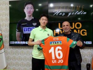 Alanyaspor Güney Koreli forvet Hwang’ı kadrosuna kattı