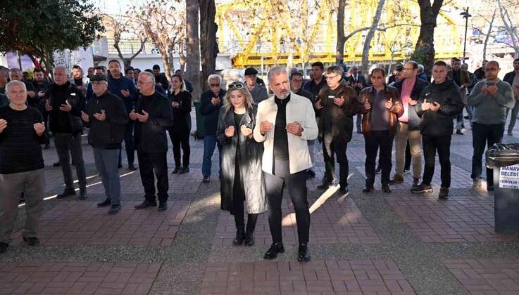 Manavgat Belediyesi depremde hayatını kaybedenleri andı