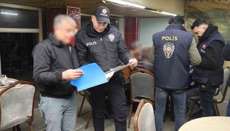 Antalya’da 16 umuma açık yer denetlendi, 2 bin 180 şahıs ve 440 araç sorgulandı