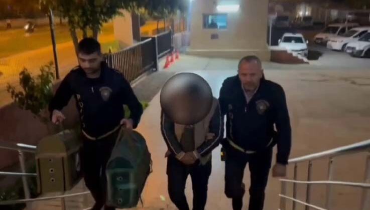 Antalya’da horoz dövüştüren 5 kişi yakalandı
