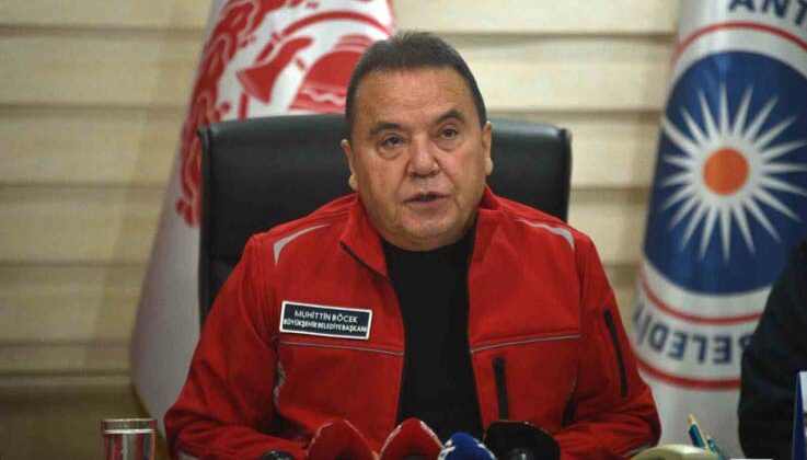 Başkan Muhittin Böcek: “Metrekareye 300 kilogram yağmur düştü”