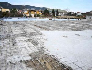 Göynük kapalı pazar yerinde çalışmalar sürüyor