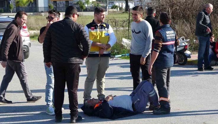 Otomobil ile motosikletin çarpıştığı kaza kamerada