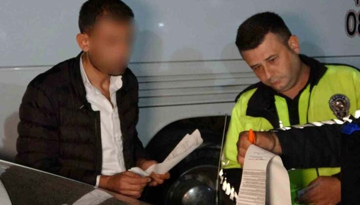 Otobüs üst üste kaza tehlikesi atlattı, yolcular şikayet edince otobüs sürücüsü alkollü çıktı