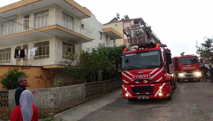 Manavgat’ta devrilen soba yangın çıkardı