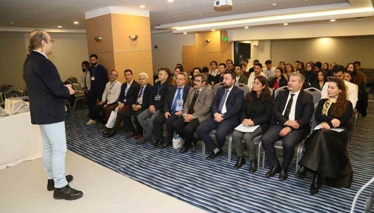 ALKÜ’den bilimsel eğitime tam destek