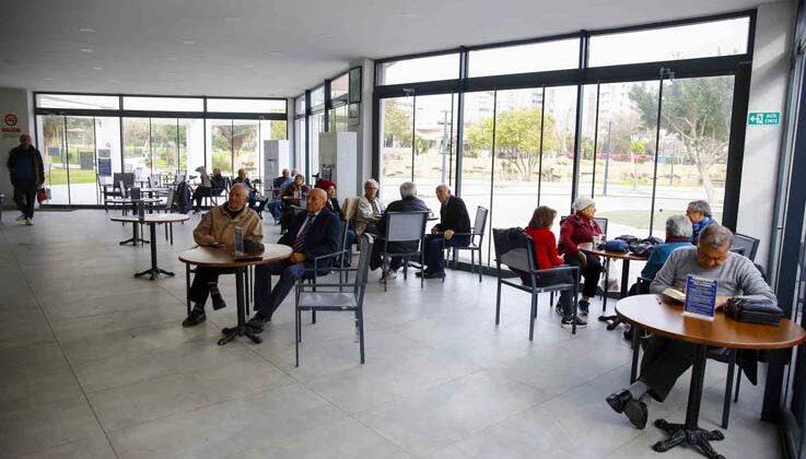 Antalya’da Emeklilerin vazgeçilmezi ’Emekliler Kahvesi’
