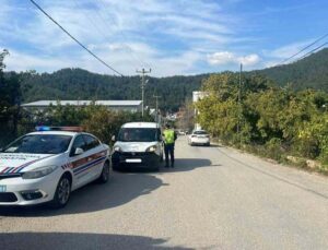 Alanya’da 25 araç trafikten men edildi