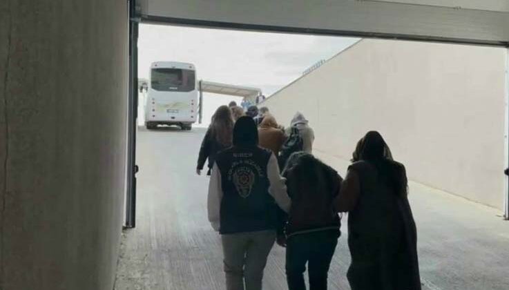 3 ilde sanal eskort dolandırıcılığı ve şantajına 4 tutuklama