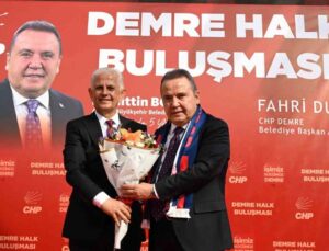 Başkan Böcek, Demre ve Kaş’ta seçim koordinasyon merkezi açılışı yaptı