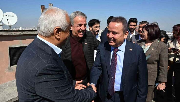 Başkan Muhittin Böcek hemşehrileriyle buluştu