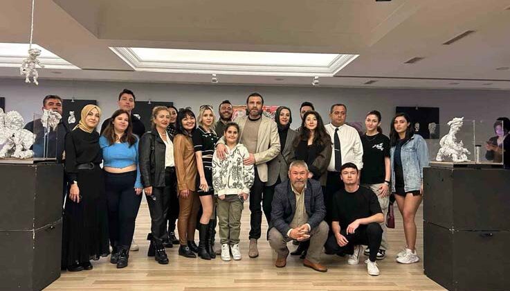 Metal folyolar sergisi yoğun ilgi gördü