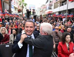 Başkan Böcek, Kumluca SKM’i açtı