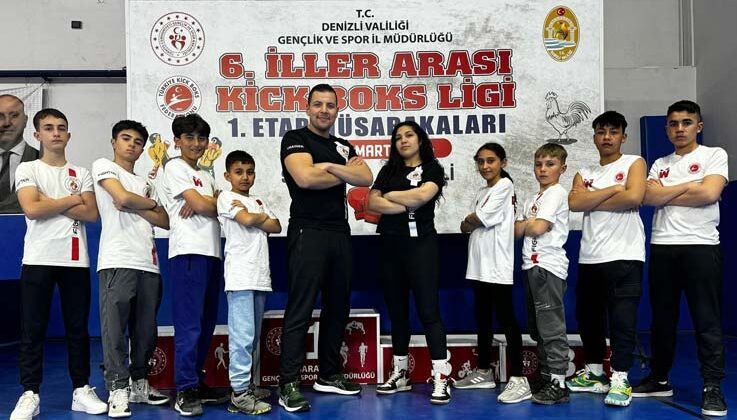 Kemer Belediyesi kick boks sporcuları 5 madalya ile döndü