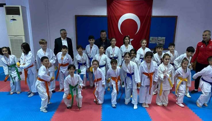 Karatecilerin kuşak mutluluğu
