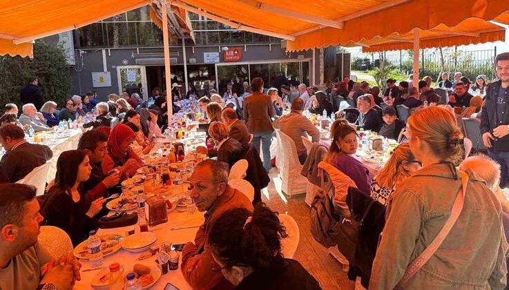 Şehit ve gazi aileleri kahvaltıda bir araya geldi