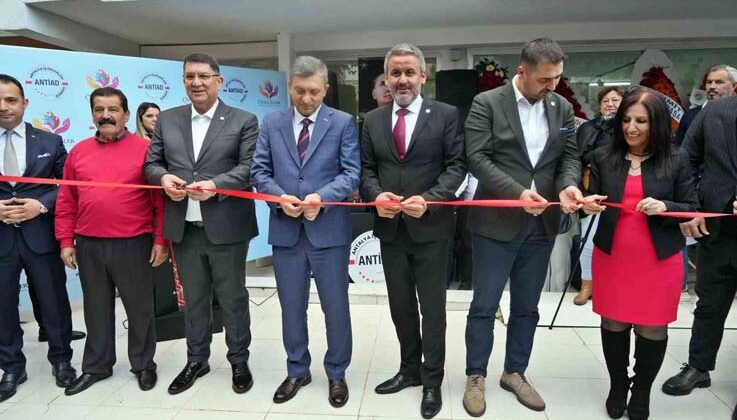 Tekstil ve el sanatları atölyesinde kadınlar hem üretecek hem de aile bütçelerine katkı sağlayacak