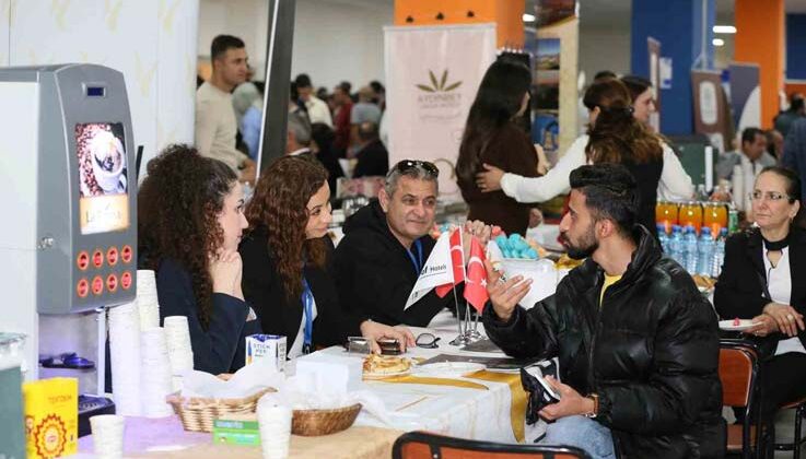ALKÜ’de Kariyer Zirvesi 7’nci İstihdam Fuarı başladı