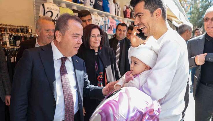Başkan Böcek :”Herkesin başkanı olmaya devam edeceğim”