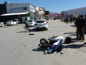 Motosiklet otomobile çarptı: 1 yaralı