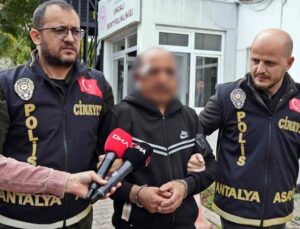 Karısını 8 bıçak darbesiyle öldürdü, ’Pişman değilim’ dedi