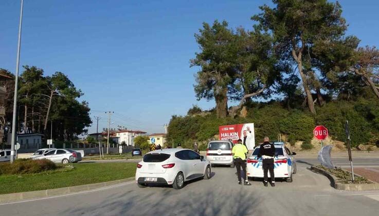 Motosiklet otomobille çarpıştı: 1 yaralı