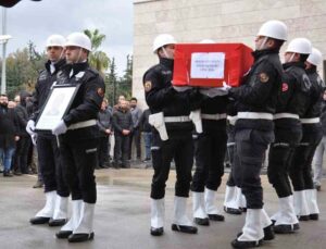 Görev başında hayatını kaybeden polis memurunun cenazesi törenle Hatay’a uğurlandı