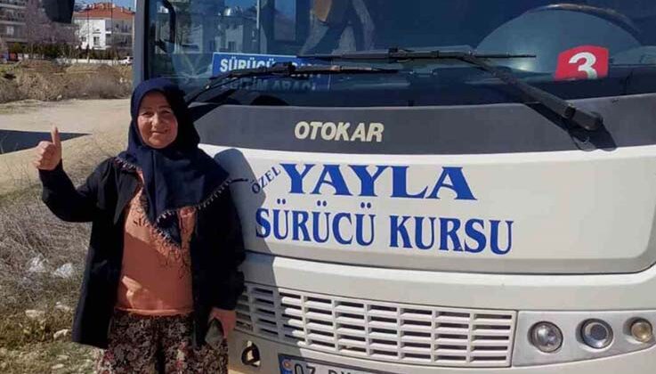 59 yaşında, arkadaşlarına inat otobüs ehliyeti aldı