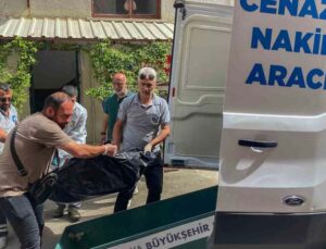 Antalya’da pansiyon odasında şüpheli ölüm