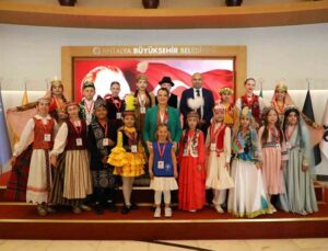 Dünya çocukları Antalya Büyükşehir Belediyesi’nde