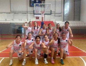 Kepez’in kızları ilk 16’da