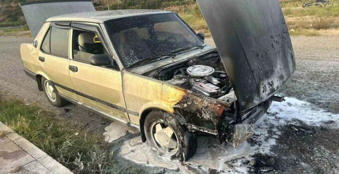 Gazipaşa’da park halindeki otomobil alev aldı