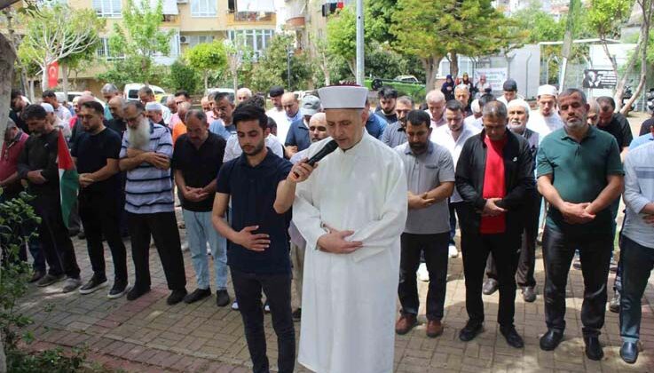 Alanya’da Gazze’de hayatını kaybeden Müslümanlar için gıyabi cenaze namazı kılındı