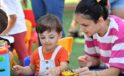 Antalya’da babalara özel “bebek bezi bağlama yarışması”