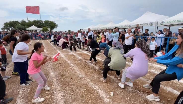 Bu kez anneler yarıştı, çocukları destek verdi