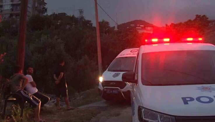 Haber alınamayan yaşlı çift ölü bulundu