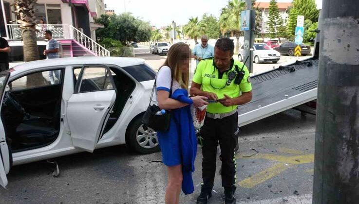 İki otomobil çarpıştı, alkollü çıkan Litvanyalı sürücünün ehliyetine el konuldu