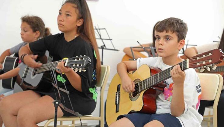 Antalya Büyükşehir’in yaz okulu 1 Temmuz’da başlıyor