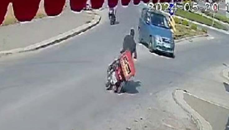 Motosikletlinin ölümden döndüğü anlar güvenlik kamerasında