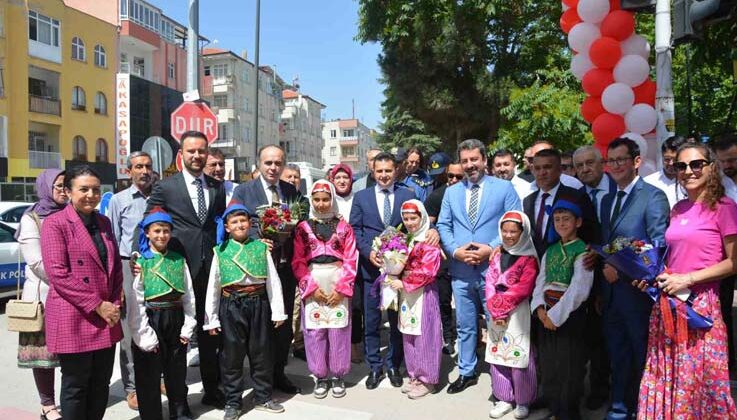 Korkuteli 3. Eğitim Şenliği törenle açıldı