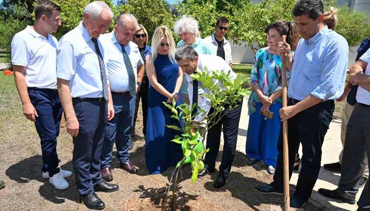 Antalya’da 15 Temmuz şehitleri anısına 253 fidan dikildi