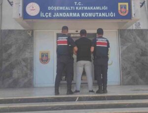 Antalya’da, 1’i kırmızı bültenle aranan 39 şahıs yakalandı